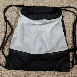 Lululemon running lightweight backpack